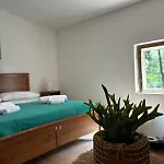 Curatola
