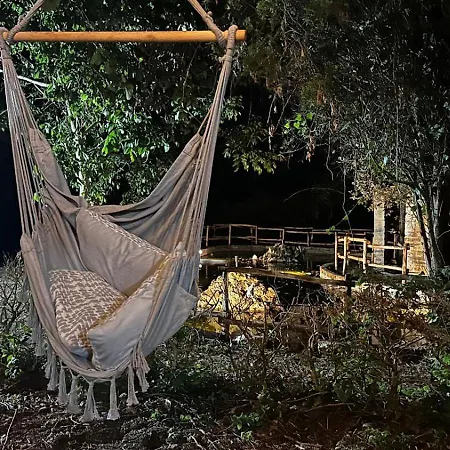 Curatola לינה וארוחת בוקר 3*