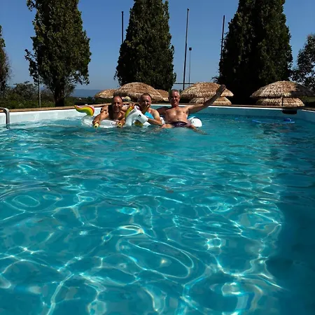 Bed & Breakfast Curatola Comerconi