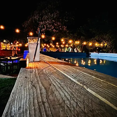 ベッド・アンド・ブレックファスト Curatola Comerconi