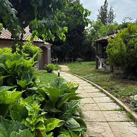 Curatola Bed & Breakfast Comerconi