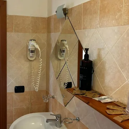 Bed & Breakfast Curatola 3*