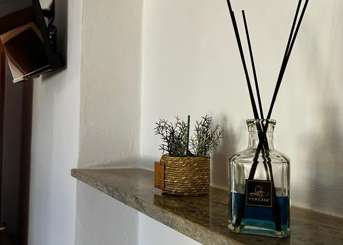 ベッド・アンド・ブレックファスト Curatola Comerconi